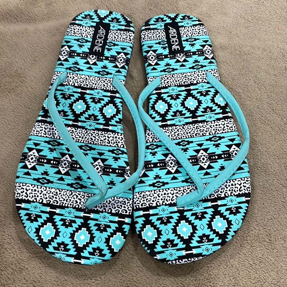 Ardene turquoise, black, white Aztec slippers - size 10
